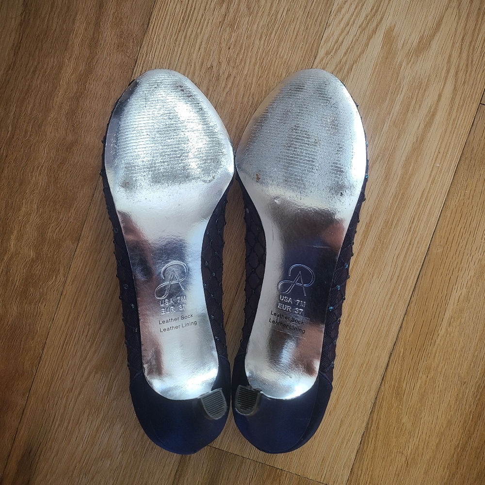 Adrianna Papell Navy Peep-Toe Heels, EUC - Picture 4 of 4